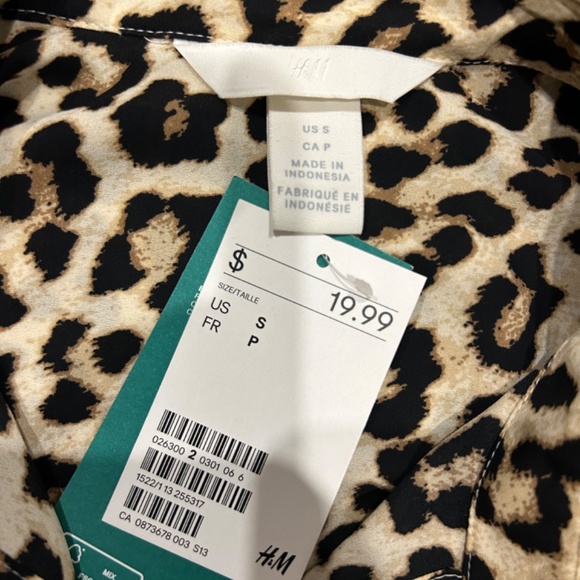 H&M Leopard Blouse Women’s nwt - Picture 3 of 3